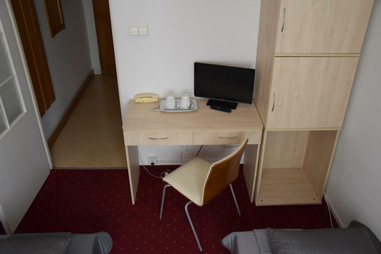 Centrum Konferencyjne Ibib Pan Varşovia Exterior foto